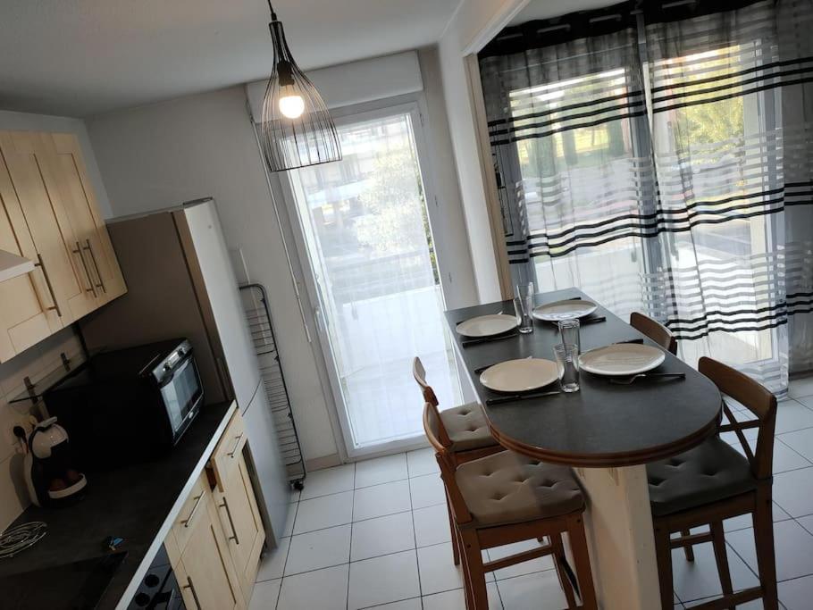 Spacieux Et Joli Appartement De 2 A 4 Personnes • Parking • Wifi Fenouillet  Zewnętrze zdjęcie